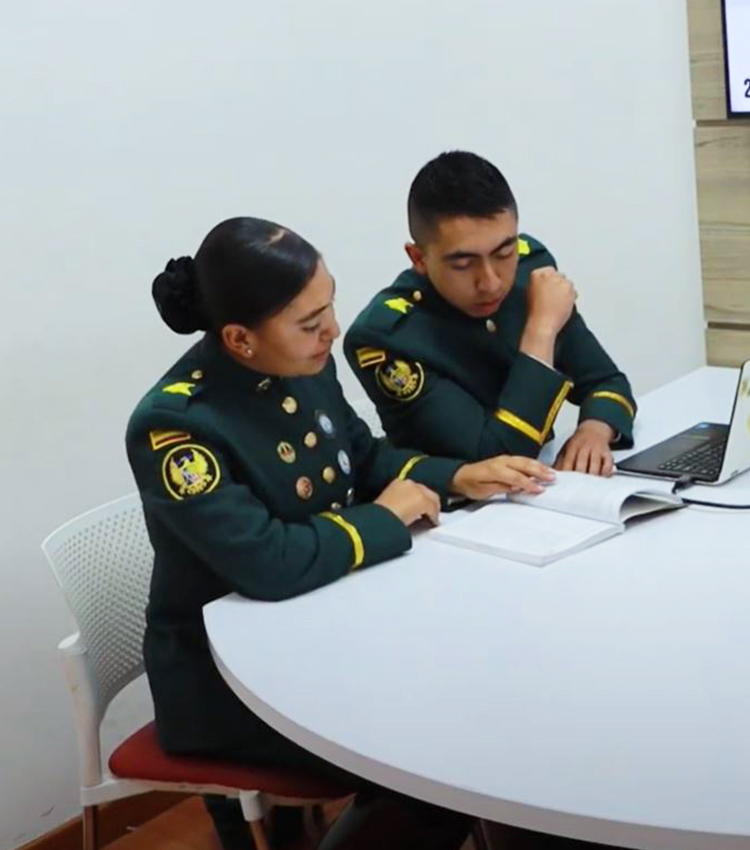 Escuela Militar de Cadetes - ESMIC - Inicio