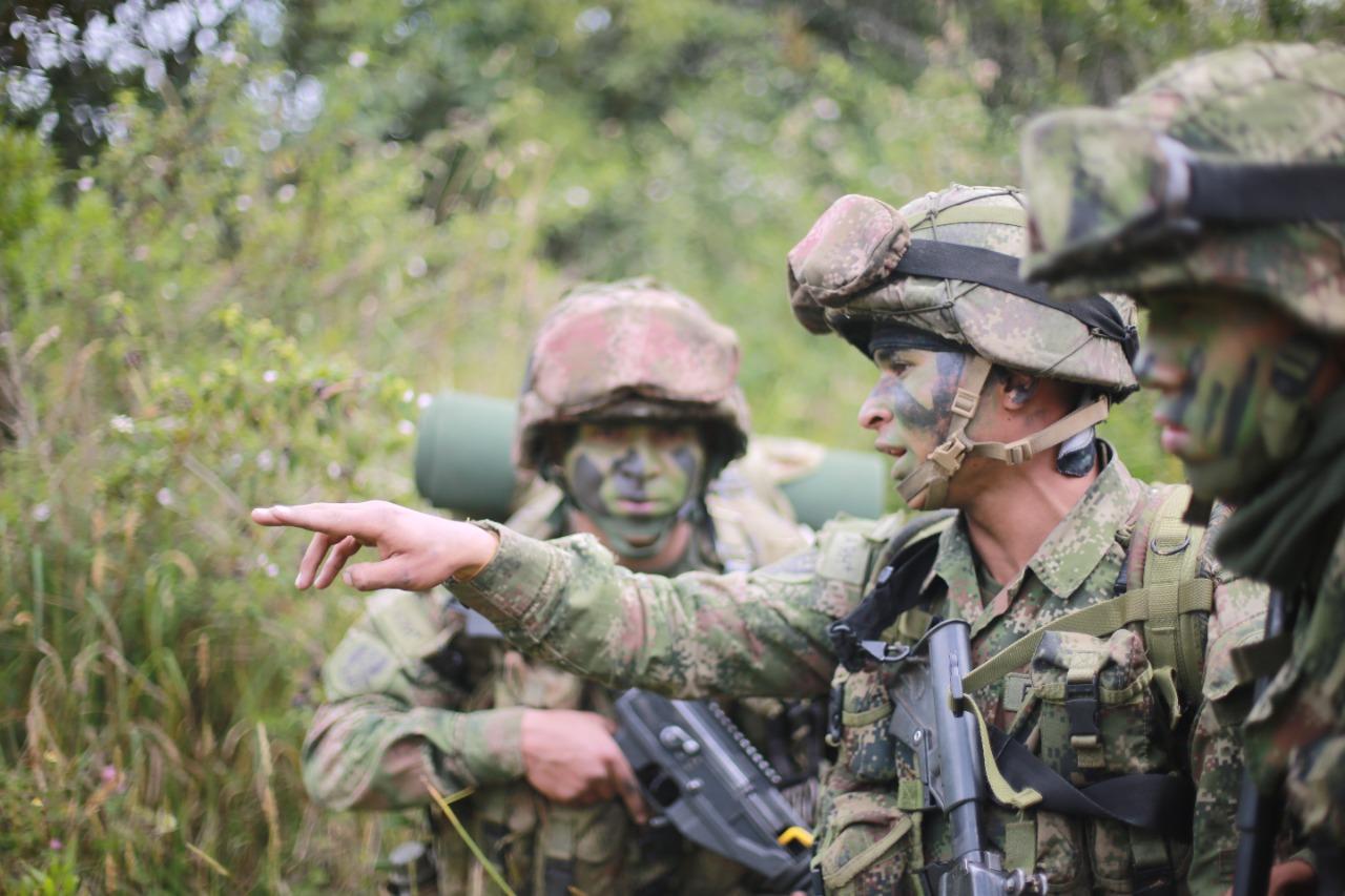 Los alumnos de la Escuela Militar inician su ejercicio táctico de Terreno.
