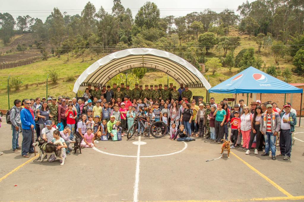 Éxito rotundo en la Jornada de apoyo al desarrollo de la Escuela Militar de Cadetes General José María Córdova